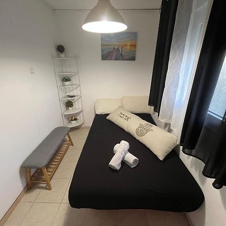 אירוח על הים Apartment Haifa Exterior photo